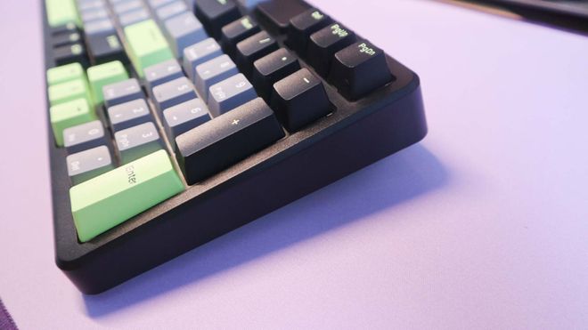 绿机械键盘测评：客制化与性价比的完美平衡澳门新葡京雷柏V700DIY-98黑灰(图4)